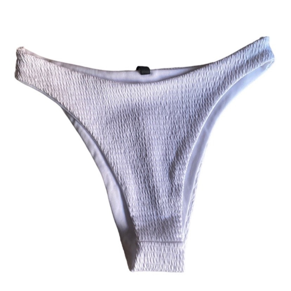 Pretty Little Things NWT White | Textured | Vfront | Bikini | Bottoms | …